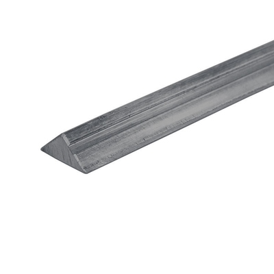 Acier triangulaire à bande de Chamfer personnalisé 6*6*8.5 pour la construction en béton