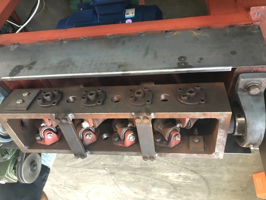 Machine de redressement et de circulation de barres d'acier à bobine de 5 à 12 mm à haute vitesse pour tension 380V