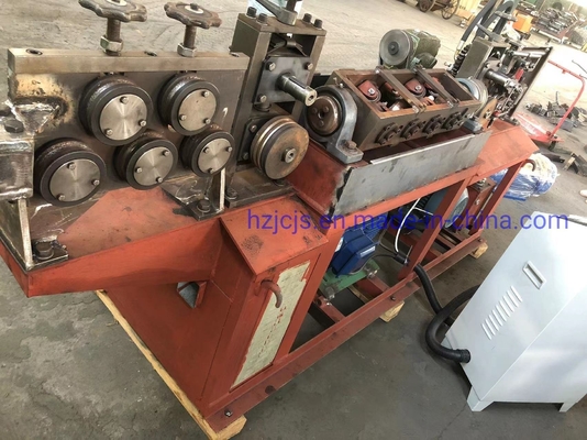 Machine de découpe automatique à redressement rapide automatique de grade automatique pour les barres en acier de 5 à 12 mm
