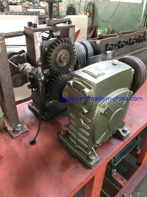 Principe de petite déformation Machine de redressement et de coupe rapide pour les barres de reboisement en acier de 5 à 12 mm