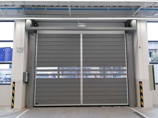 Porte rapide à enroulement avec ignifugation, vitesse réglable et acier inoxydable personnalisé pour usage industriel