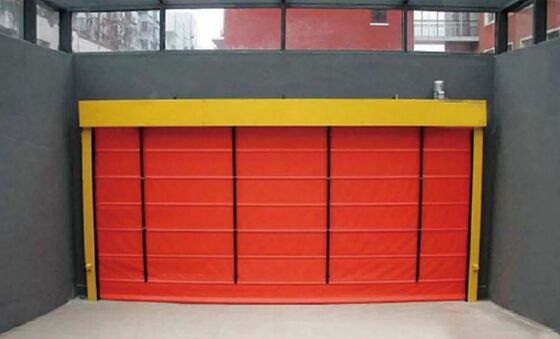 Porte de hangar en alliage d'aluminium à volet roulant automatique haute vitesse, ignifuge, protection IP55, taille personnalisable